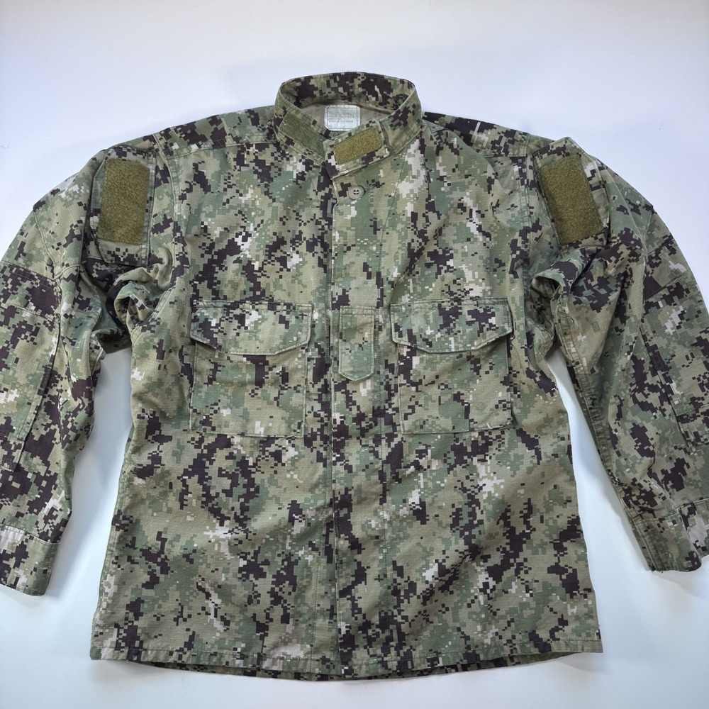 USGI US Navy Working Uniform NWU Type III Woodland Blouse Mens Medium Short
